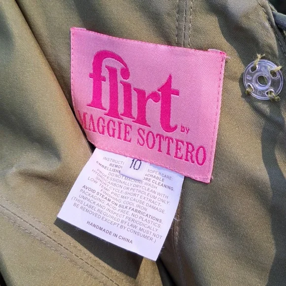 Flirt By MAGGIE SOTTERO Emerald Green XV Ball Gown Formal Dress Size 10 - Picture 5 of 15